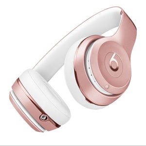 Used Beats Solo2 Wireless Headphones